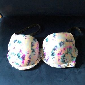 PINK Victoria Secret Lightly Lined Bra